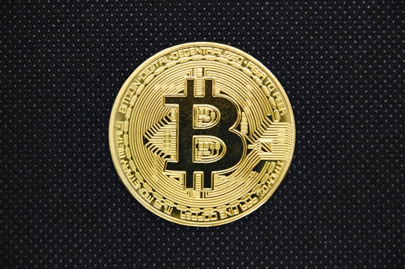 Cold Storage Bitcoin Image